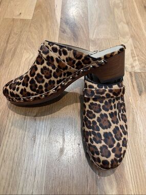 Ann Taylor Leopard Print Clog Mules in Brown and Black